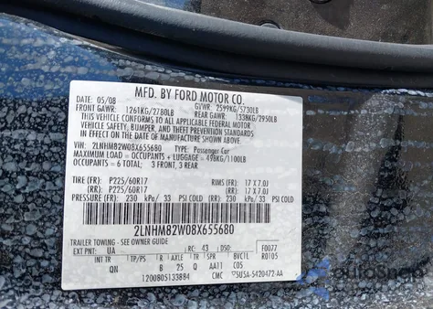 2008 Lincoln Town Car Signature Limited z USA, uszkodzony, nr VIN 2LNHM82W08X655680